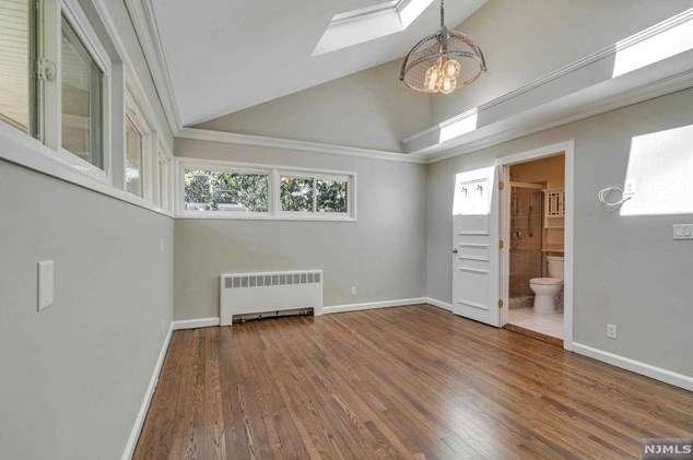 147 Saddlewood Dr, Hillsdale NJ  07642-1331 exterior