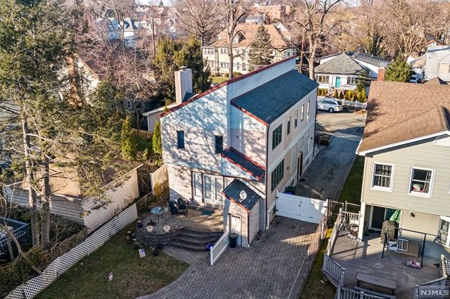 160 Smt Cross, Rutherford NJ 07070-2444 exterior