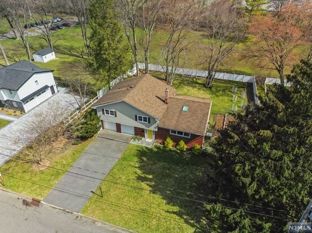 58 Gilmore Ave, Cresskill NJ  07626-1120 exterior