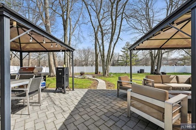 58 Gilmore Ave, Cresskill NJ  07626-1120 exterior