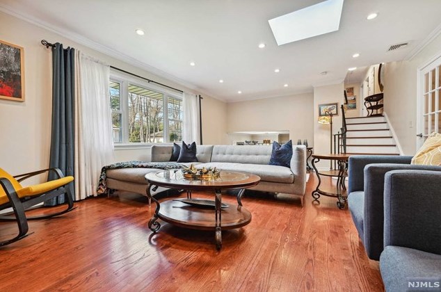 58 Gilmore Ave, Cresskill NJ  07626-1120 exterior