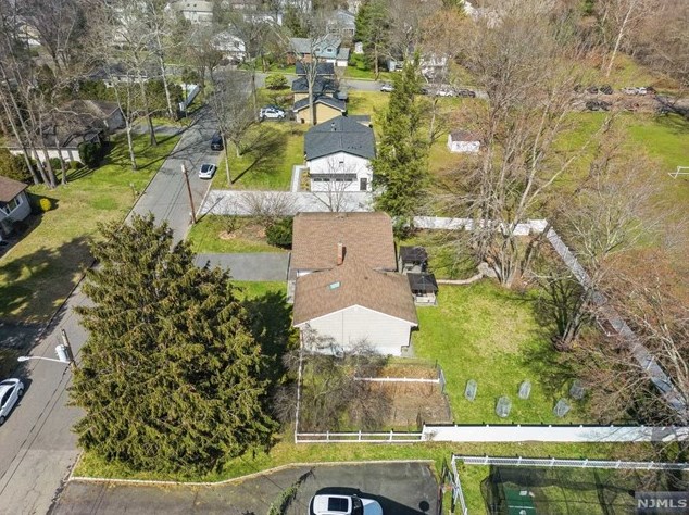 58 Gilmore Ave, Cresskill NJ  07626-1120 exterior