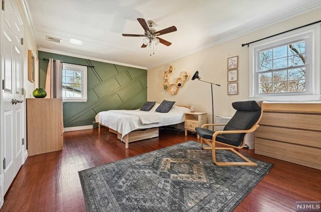 58 Gilmore Ave, Cresskill NJ  07626-1120 exterior