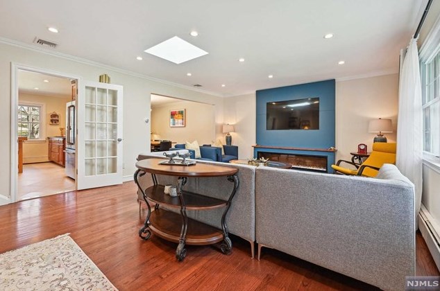 58 Gilmore Ave, Cresskill NJ  07626-1120 exterior