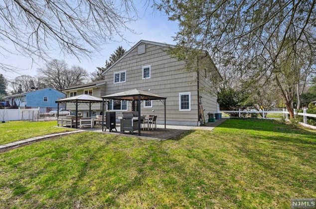 58 Gilmore Ave, Cresskill NJ  07626-1120 exterior