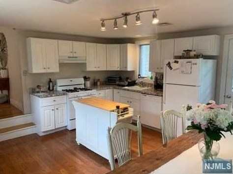 149 Woodside Ave, Ridgewood NJ  07450-5016 exterior