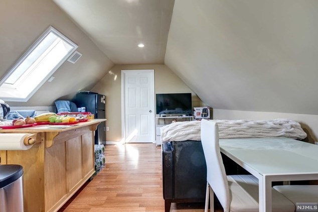 18 Bell St, Belleville NJ  07109-2731 exterior