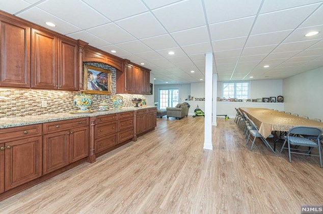 45 Schindler Way, Fairfield NJ  07004-2137 exterior