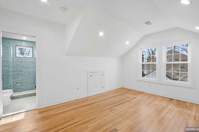 21 Raymond Ave, Rutherford NJ  07070-1131 exterior