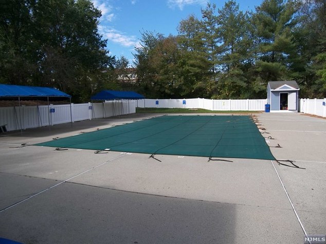 212 Robertson Way, Lincoln Park NJ  07035-1859 exterior