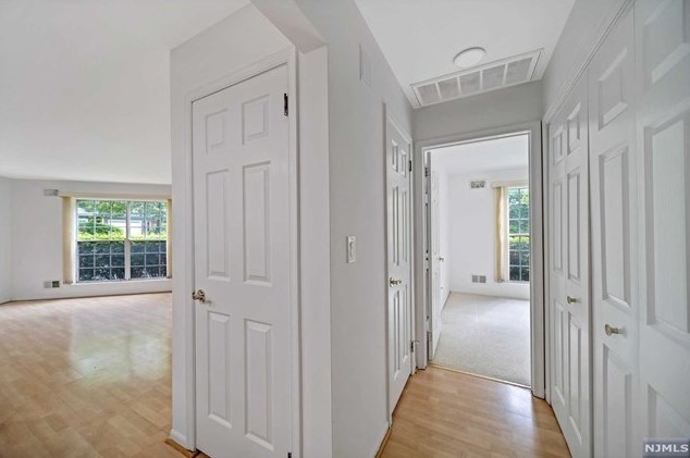 1449 Teresa Dr, West Fort Lee NJ 07024-2161 exterior