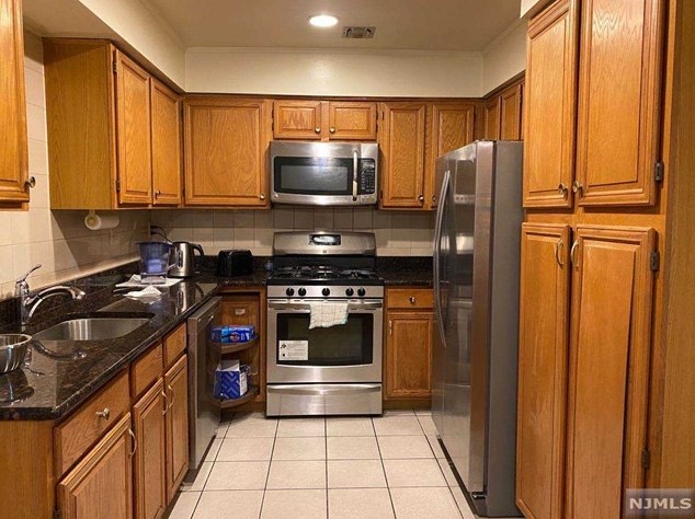 112 Hawthorne Ave, Park Ridge NJ  07656-1276 exterior