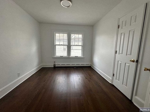 402 Park Ave, Rutherford NJ  07070-2661 exterior