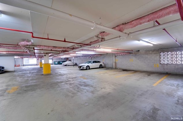 8915 Bergenwood Ave, North Bergen NJ  07047-5309 exterior