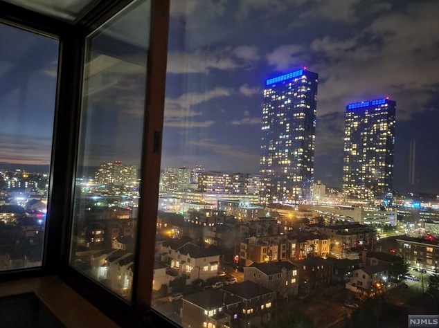 100 Old Palisade Rd, West Fort Lee NJ 07024-7064 exterior