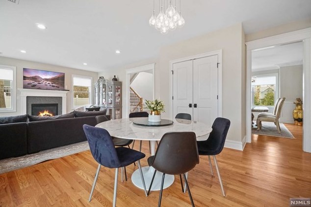 203 Marcotte Ln, Bergenfield NJ  07621-3212 exterior