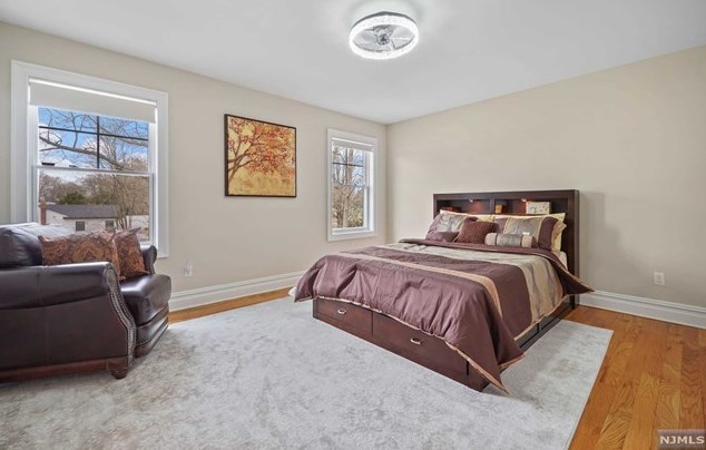 203 Marcotte Ln, Bergenfield NJ  07621-3212 exterior