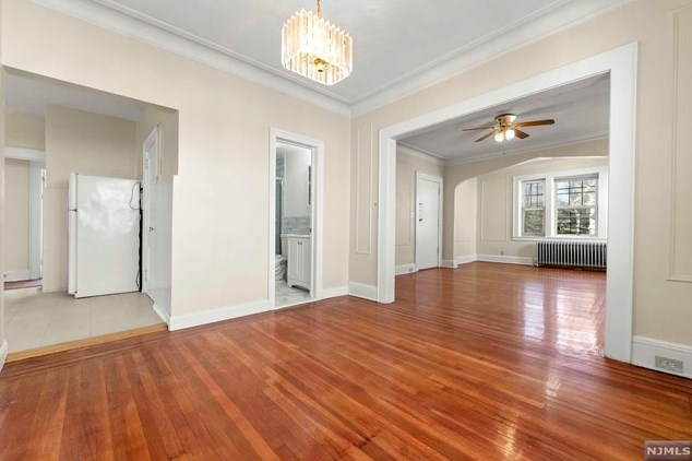 16 Poe Ave, Newark NJ  07106-1507 exterior