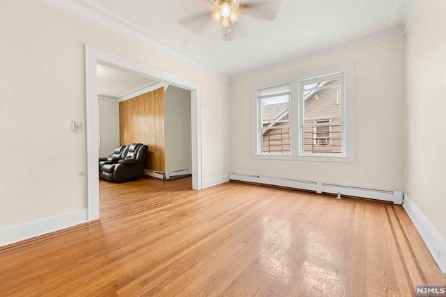 16 Poe Ave, Newark NJ  07106-1507 exterior