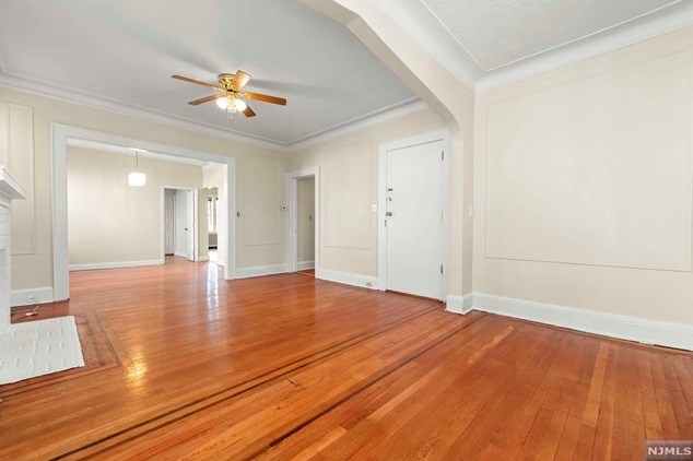 16 Poe Ave, Newark NJ  07106-1507 exterior