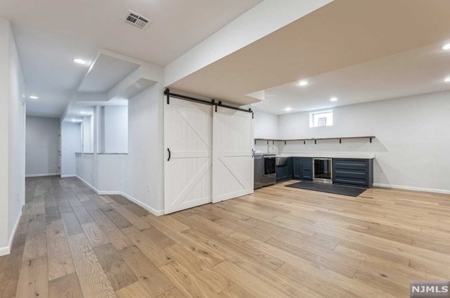 357 Prospect St, Nutley NJ 07110-3127 exterior