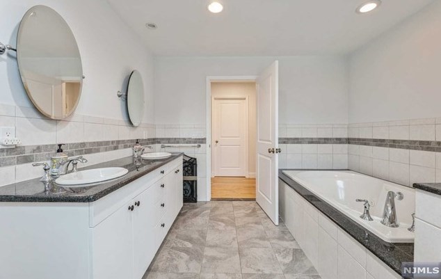 357 Prospect St, Nutley NJ 07110-3127 exterior