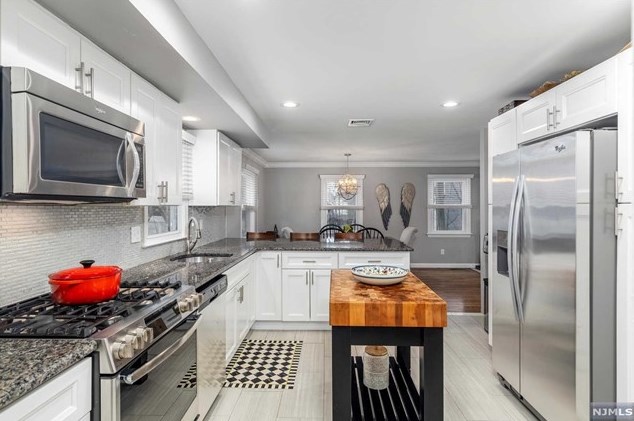 4 Hawthorne St, Rutherford NJ 07070-1126 exterior