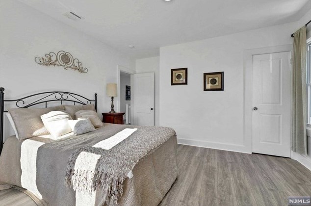 36 Myrtle St, Rutherford NJ  07070-1130 exterior