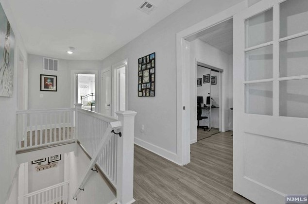 36 Myrtle St, Rutherford NJ  07070-1130 exterior