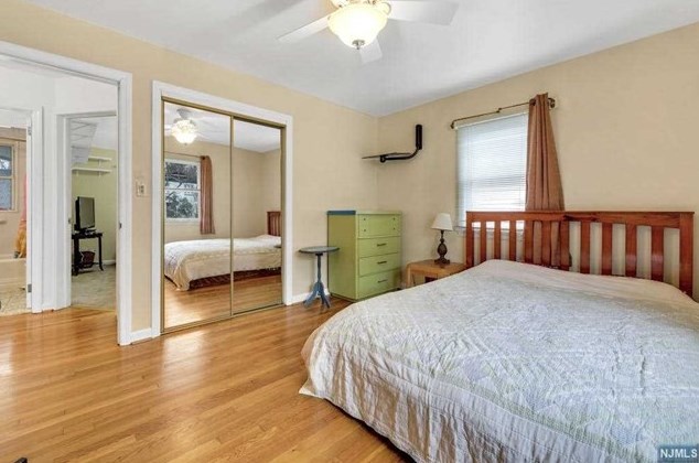 109 Hiawatha Blvd, Oakland NJ  07436-2905 exterior