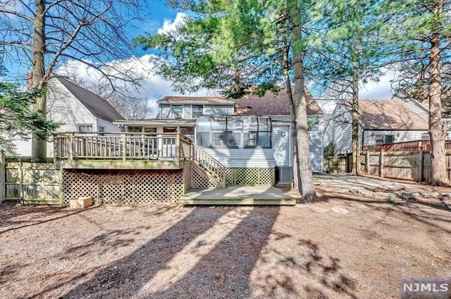 713 Salem St, Teaneck NJ 07666-5321 exterior