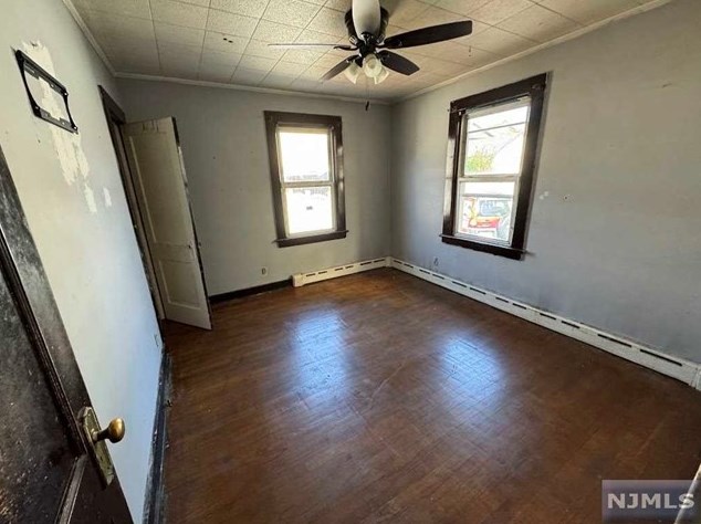 27 Oak St, Belleville NJ 07109-2659 exterior