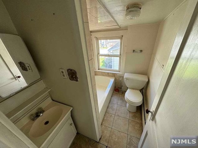 27 Oak St, Belleville NJ 07109-2659 exterior