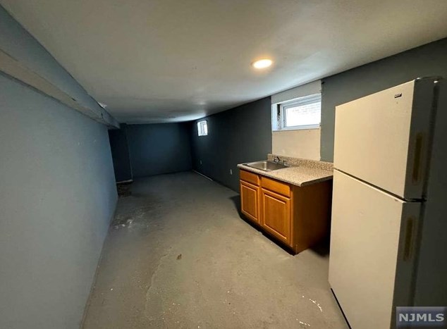 27 Oak St, Belleville NJ 07109-2659 exterior