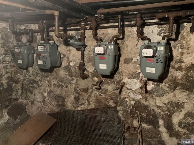 400 Summer St, Paterson NJ 07501-3414 exterior