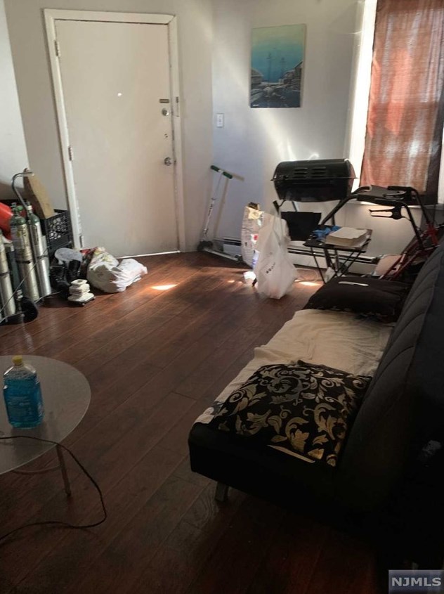 400 Summer St, Paterson NJ 07501-3414 exterior