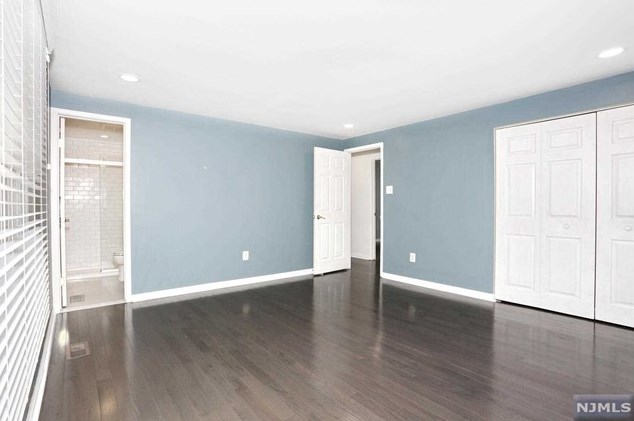 101 Westwood Blvd, Westwood NJ  07675-2521 exterior