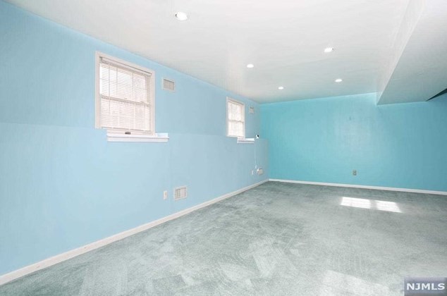 101 Westwood Blvd, Westwood NJ  07675-2521 exterior