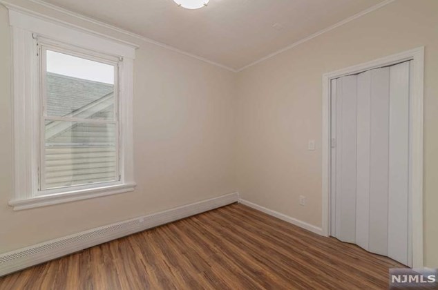 93 17th St, Paterson NJ  07506-3711 exterior
