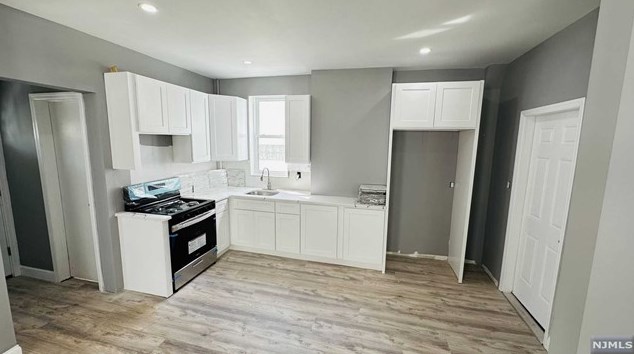131 74th St, North Bergen NJ  07047-5812 exterior