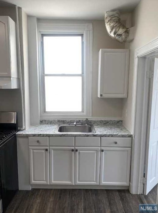 80 Passaic St, Outwater NJ  07026-3155 exterior
