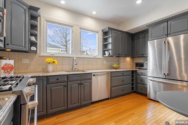 40 Mill St, Westwood NJ  07675-2932 exterior