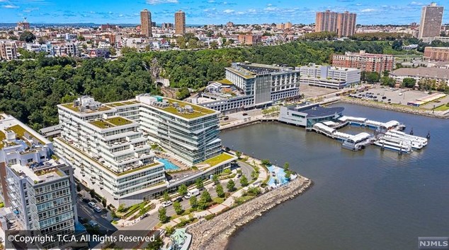 800 Ave At Port Imperial Blvd, Union City NJ 07086 exterior