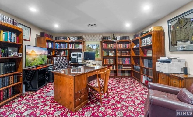 1036 Briar Way, West Fort Lee NJ exterior