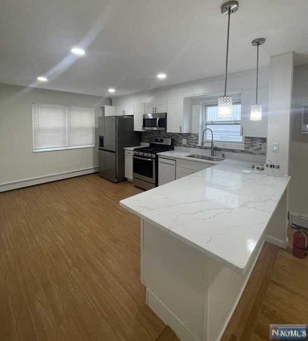 681 Broad Ave, Ridgefield NJ  07657-1605 exterior