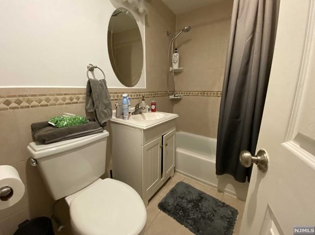 12 River Rd, Nutley NJ 07110-3513 exterior