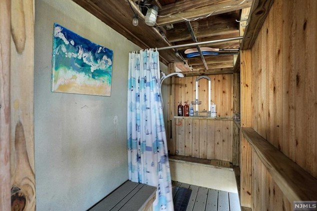 599 Pt Ave, Bricktown NJ  08724-4855 exterior