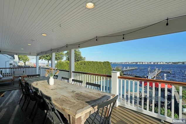 599 Pt Ave, Bricktown NJ  08724-4855 exterior