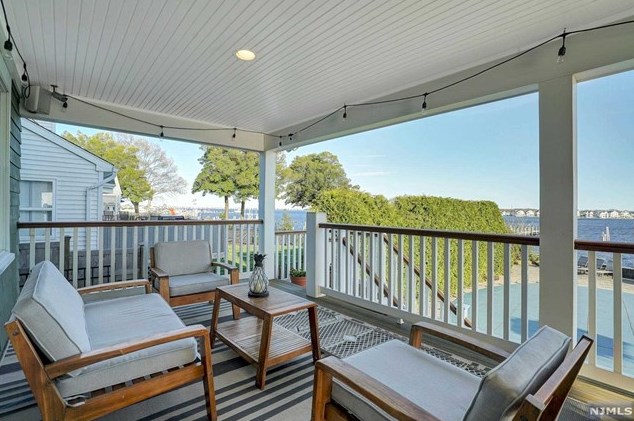 599 Pt Ave, Bricktown NJ  08724-4855 exterior