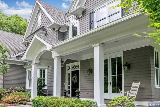 32 Ackerman Rd, Upper Saddle River NJ 07458 exterior